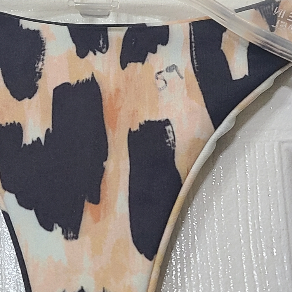 * Beach Riot Top NWT - Picture 5 of 6